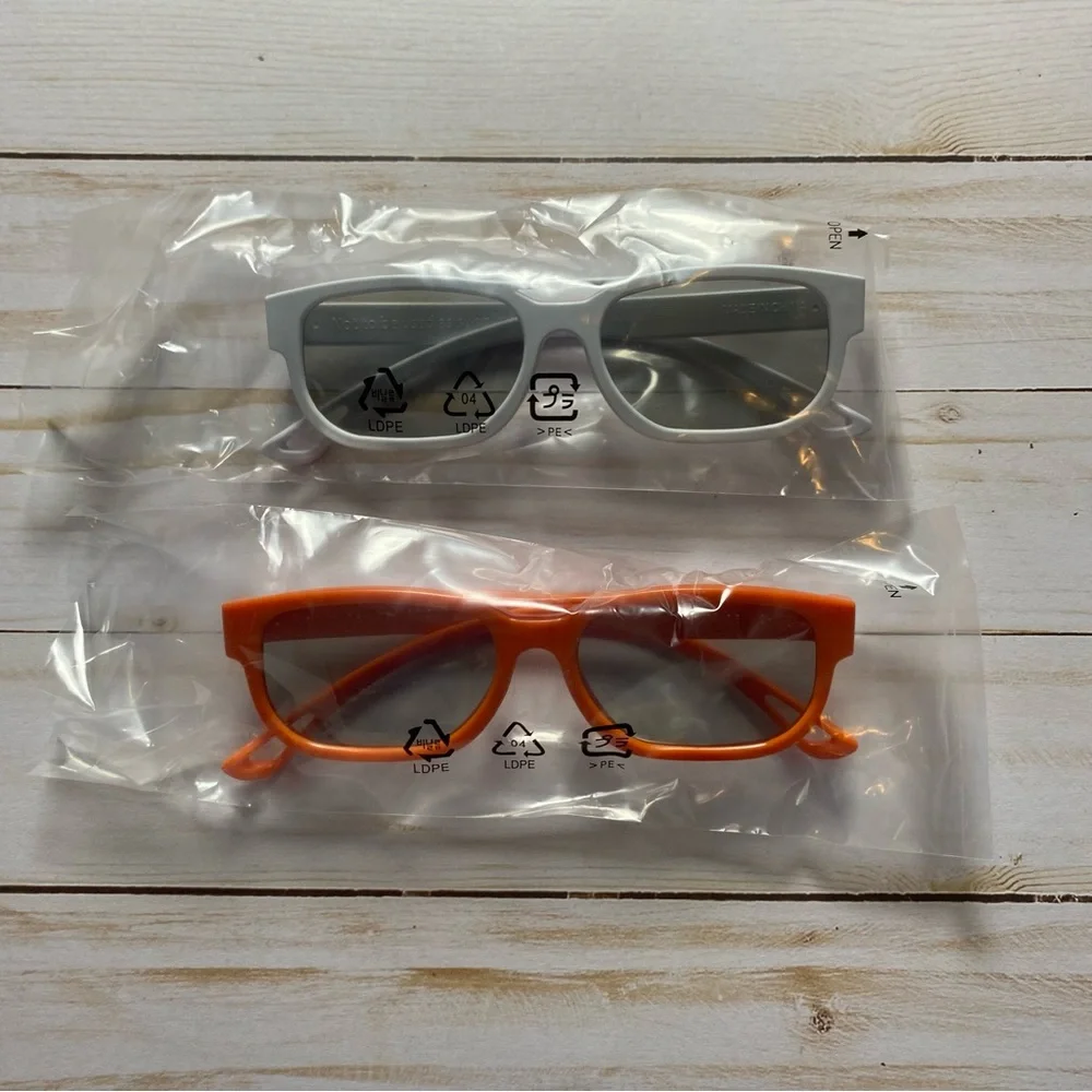 LG 3D Glasses‎ AG-F200 Cinema 3D 4 Pairs Genuine LED HDTV Theater
